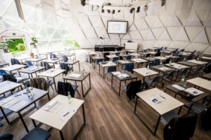 Tagungsbestuhlung im großen Dome Tagung im großen Dome.